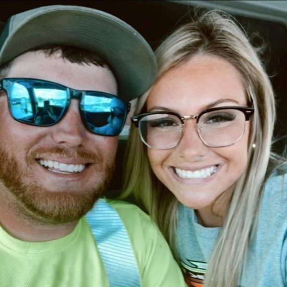 Meet your Posher, Emily - Picture 1 of 1